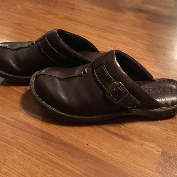 Ladies dark brown Born clog style shoe size 8/39 - Picture 4 of 4